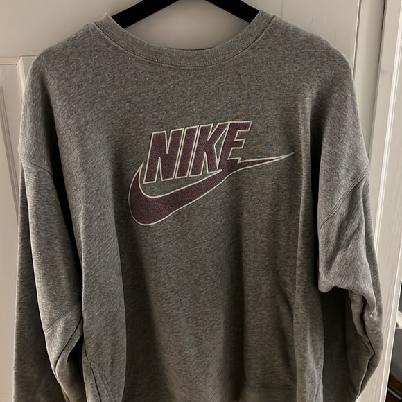 Gray Nike Crew Neck - Size Large - Picture 1 of 4